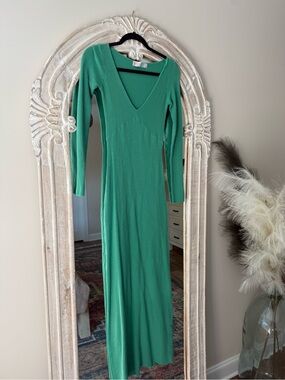 Free People Emerald Green V‑Neck Long Sleeve Maxi Dress